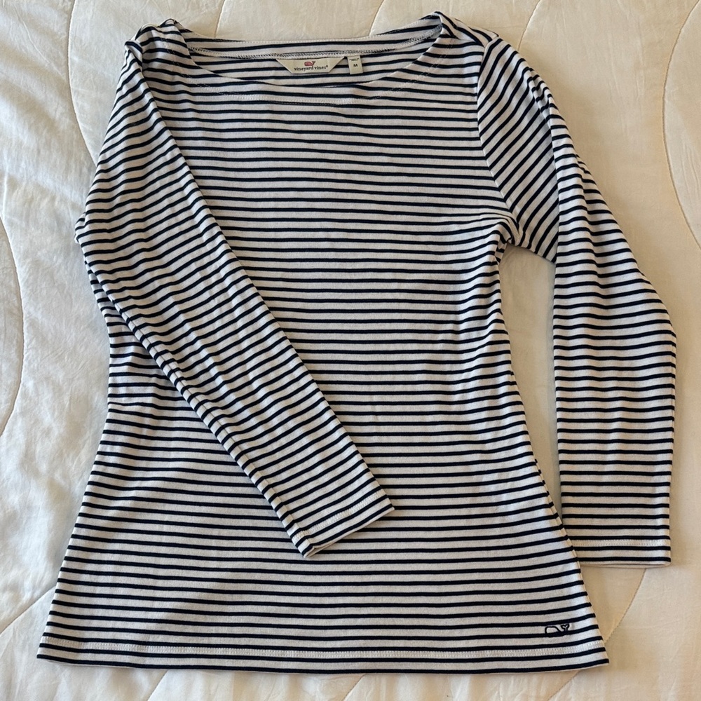 Vineyard Vines navy/white striped, boat neck, 3/4 Sleeve Top